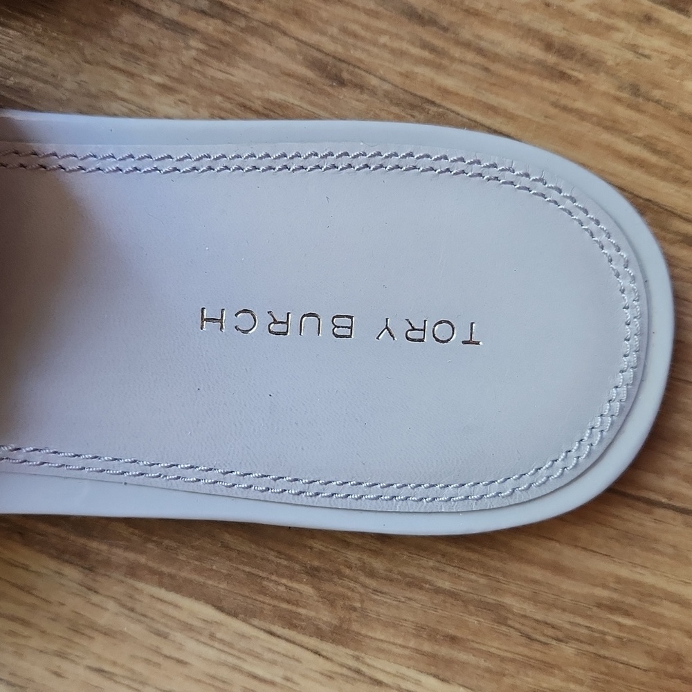 New Rare Tory Burch Eleanor Calfskin Medallion sandals/slides lavender size 8.5 - Picture 6 of 12